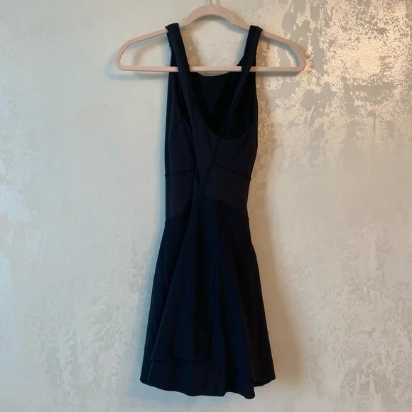 Worn once Lululemon Court Crush Dress Worn once - Picture 4 of 8